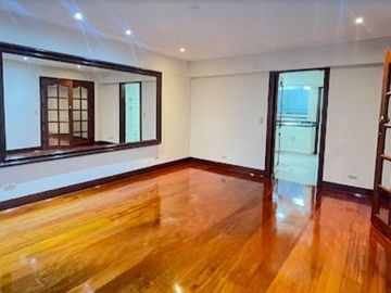 Bajó de precio !!!! Lindo Departamento en Chacarilla de 206m2