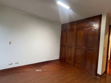 Bajó de precio !!!! Lindo Departamento en Chacarilla de 206m2