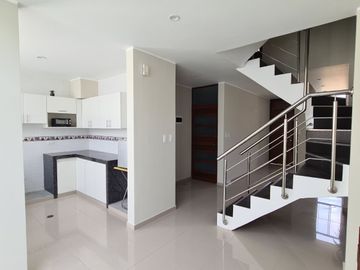 Casa de estreno en Dunas de La Florida VI Etapa – Diseño moderno y ubicación estratégica
