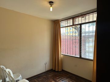 🏠 VENTA DE CASA + DEPARTAMENTO + LOCAL COMERCIAL EN ESQUINA – SURCO