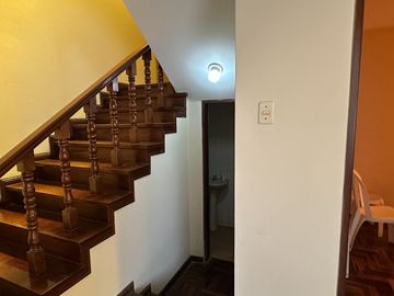 🏠 VENTA DE CASA + DEPARTAMENTO + LOCAL COMERCIAL EN ESQUINA – SURCO