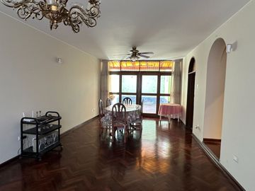 🏠 VENTA DE CASA + DEPARTAMENTO + LOCAL COMERCIAL EN ESQUINA – SURCO