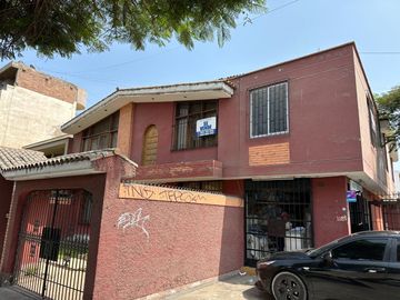 🏠 VENTA DE CASA + DEPARTAMENTO + LOCAL COMERCIAL EN ESQUINA – SURCO