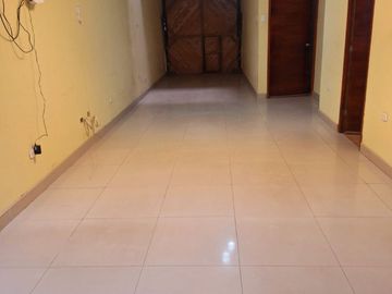 Se Vende Casa Frente A Parque En Carabayllo.