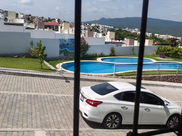 VENTA CASA, CON ALBERCA, XOCHITEPEC MORELOS