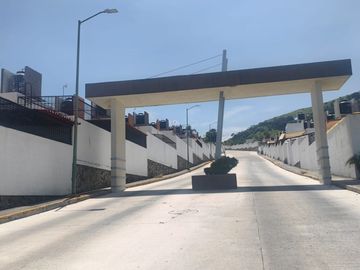 VENTA CASA, CON ALBERCA, XOCHITEPEC MORELOS