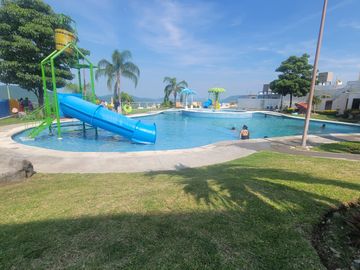 VENTA CASA, CON ALBERCA, XOCHITEPEC MORELOS