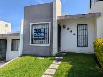 VENTA CASA, CON ALBERCA, XOCHITEPEC MORELOS