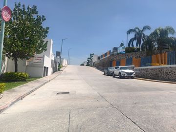VENTA CASA, CON ALBERCA, XOCHITEPEC MORELOS