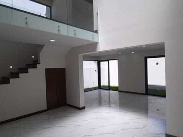 Casa en Venta en Bugambilias, coto Santa Fe, Zapopan, Jalisco