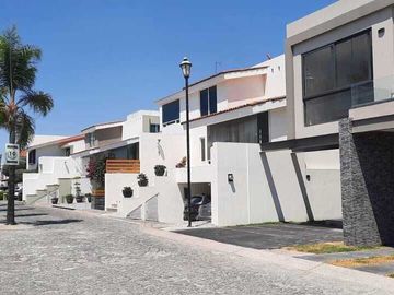 Casa en Venta en Bugambilias, coto Santa Fe, Zapopan, Jalisco