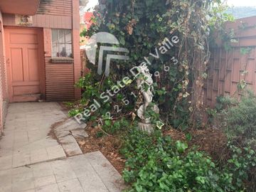Propiedad antigua en venta como terreno ideal para hacer edificio para oficina, clínica, departamentos nuevos