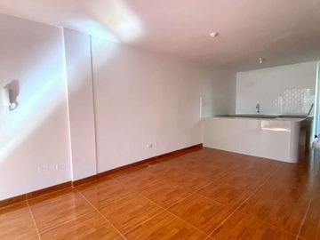 Departamento En Venta 2Do Piso Urb Villa Sol, Los Olivos
