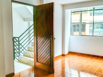 Departamento En Venta 2Do Piso Urb Villa Sol, Los Olivos