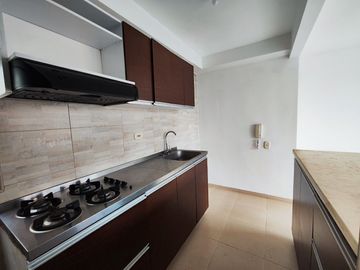 VENTA APARTAMENTO EXCELENTE UBICACIÓN - VALLE DEL LILI - SUR DE CALI