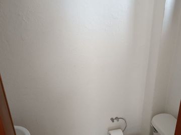 Casa en venta en Colonia Industrial, Gustavo A. Madero  ¡Vive, trabaja y ejercítate en un solo lugar! 🏡💼💪