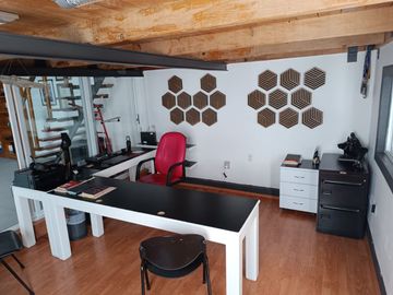 Casa en venta en Colonia Industrial, Gustavo A. Madero  ¡Vive, trabaja y ejercítate en un solo lugar! 🏡💼💪