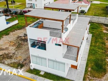 Vendo Casa De Playa Con Piscina En Condominio Laguna Mar