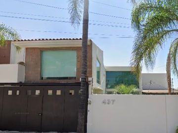 BONITA PROPIEDAD EN VENTA