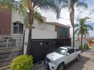 BONITA PROPIEDAD EN VENTA