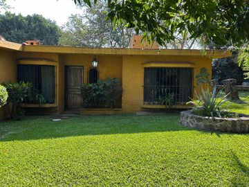 Oportunidad CASA Sola, VENTA para eventos en Cuernavaca-Temixco, zona sur, CESION