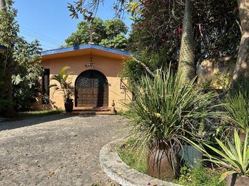 Oportunidad CASA Sola, VENTA para eventos en Cuernavaca-Temixco, zona sur, CESION