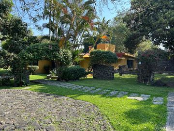 Oportunidad CASA Sola, VENTA para eventos en Cuernavaca-Temixco, zona sur, CESION