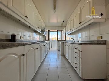 VENDE DEPARTAMENTO EXCLUSIVO EN TERRASOL 4D 3B