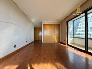 VENDE DEPARTAMENTO EXCLUSIVO EN TERRASOL 4D 3B