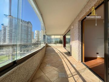 VENDE DEPARTAMENTO EXCLUSIVO EN TERRASOL 4D 3B