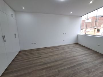 Departamento de Estreno en Venta de 3 Dormitorios y Áreas Comunes en Mayorazgo – Ate, límite con La Molina