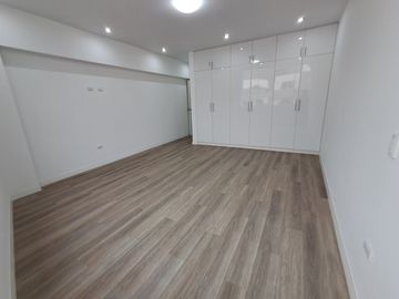 Departamento de Estreno en Venta de 3 Dormitorios y Áreas Comunes en Mayorazgo – Ate, límite con La Molina