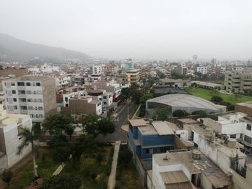 Departamento de Estreno en Venta de 3 Dormitorios y Áreas Comunes en Mayorazgo – Ate, límite con La Molina