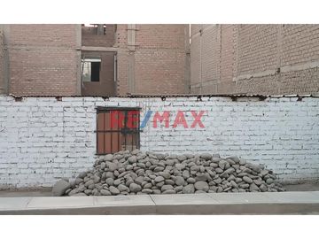 1137377 Venta De Terreno En Zona Estratégica – Frente A Parque En La Urb. Fortaleza, Ate