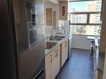 ESPECTACULAR DEPARTAMENTO  3D, 3B, SECTOR PONIENTE  DE VIÑA, VISTA AL MAR