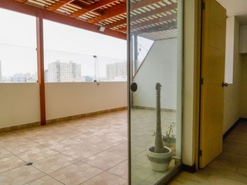 SE VENDE LINDO Y COMODO DUPLEX EN MAGDALENA