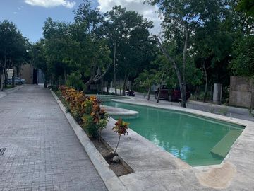 CASA NUEVA EN VENTA O RENTA EN CANCUN EN AVENIDA COLEGIOS