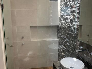 CASA NUEVA EN VENTA O RENTA EN CANCUN EN AVENIDA COLEGIOS