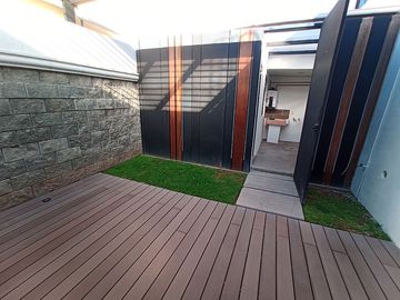 Casa en venta en Zona Plateada, con amplia terraza.
