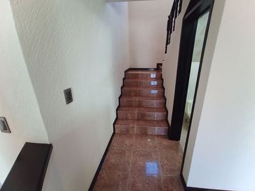 Casa en venta en Zona Plateada, con amplia terraza.