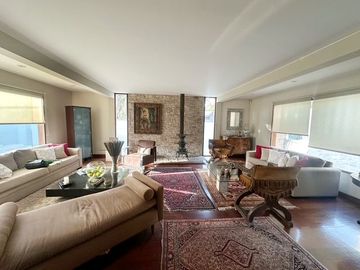 CASA EN VENTA EN SAN ISIDRO CERCA AL PARQUE ACOSTA