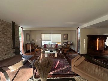 CASA EN VENTA EN SAN ISIDRO CERCA AL PARQUE ACOSTA