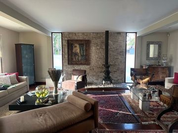 CASA EN VENTA EN SAN ISIDRO CERCA AL PARQUE ACOSTA