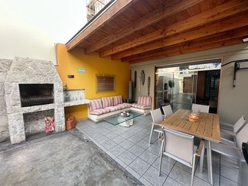 CASA EN VENTA EN SAN ISIDRO CERCA AL PARQUE ACOSTA