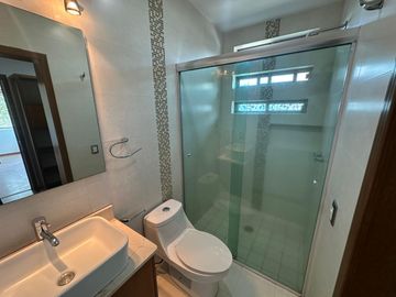 LOS ALMENDROS ZAPOPAN CASA EN VENTA EN COTO PRIVADO CON EXCELENTES ESPACIOS