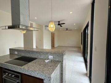Villa con alberca privada en venta, Telchac Puerto, Yucatán
