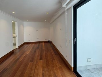 LINDO DEPARTAMENTO AMPLIO DE ESTRENO SAN ISIDRO