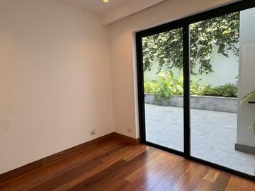 LINDO DEPARTAMENTO AMPLIO DE ESTRENO SAN ISIDRO