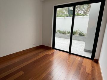 LINDO DEPARTAMENTO AMPLIO DE ESTRENO SAN ISIDRO