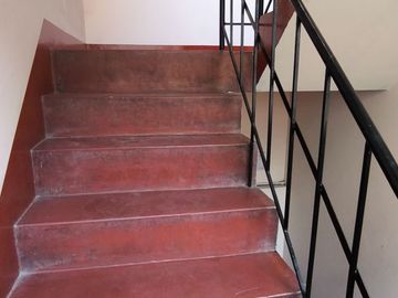 Se Alquila Departamento En Urb. San Hilarión, A Un Paso De La Estación de Tren
